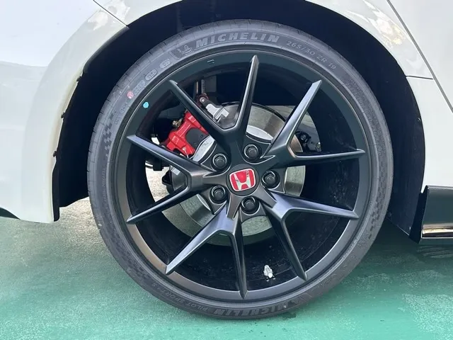 シビック(ホンダ)タイプR登録済未使用車 11