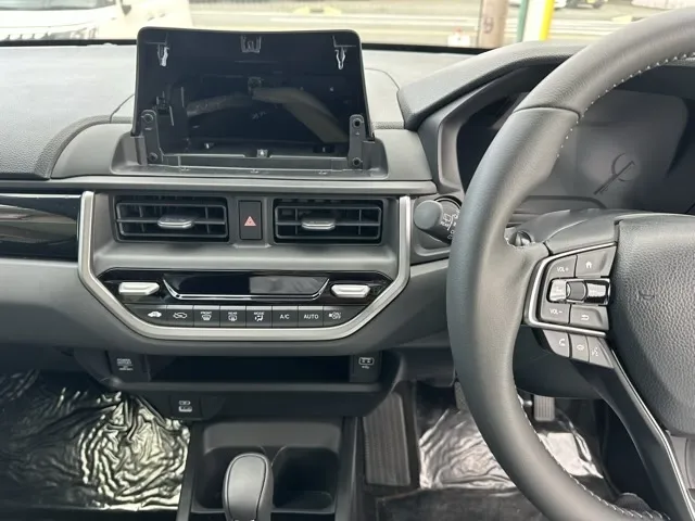 WR-V(ホンダ)Z登録済未使用車 15