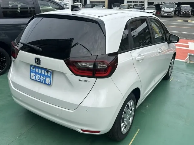 フィット(ホンダ)e：HEV ホーム登録済未使用車 9