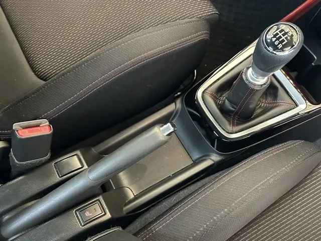 スイフト(スズキ)ベースグレード　セーフティサポート MT中古車 21