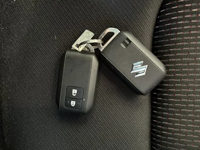 スイフト(スズキ)ベースグレード　セーフティサポート MT中古車 22