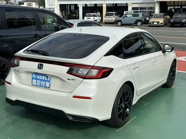 シビック(ホンダ)e：HEV登録済未使用車 11