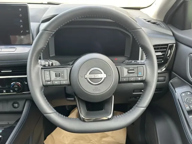 エクストレイル(ニッサン)オーテック e-4ORCE アドバンスドパッケージ登録済未使用車 8