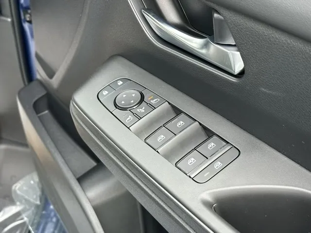 セレナ(ニッサン)eパワー オーテック アラウンドビューモニター 12.3ナビ登録済未使用車 13