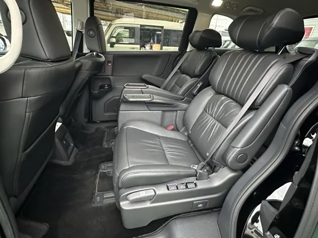 オデッセイ(ホンダ)e：HEV アブソルート EX中古車 4