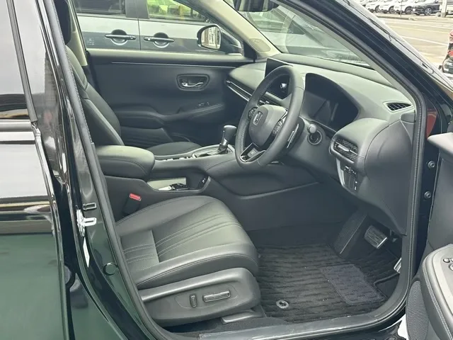 ZR-V(ホンダ)Z BSI 後退出庫サポートレス中古車 14
