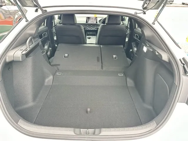 シビック(ホンダ)e：HEV中古車 9