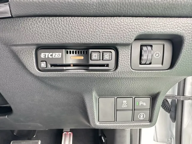 シビック(ホンダ)e：HEV中古車 16