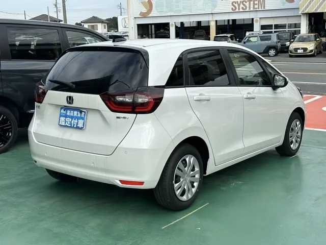 フィット(ホンダ)e：HEV ホーム登録済未使用車 11