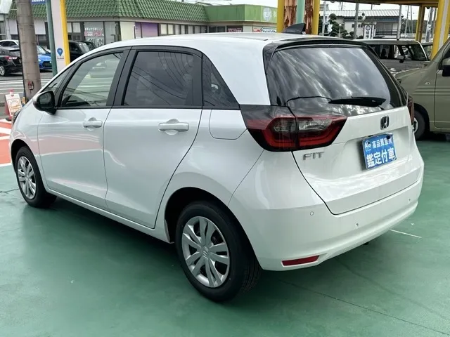 フィット(ホンダ)e：HEV ホーム登録済未使用車 2