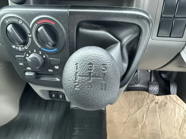 エブリイ(スズキ)PAリミテッド セーフティサポート 5MT中古車 17