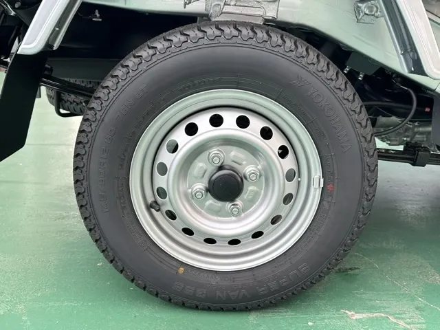 ハイゼット(ダイハツ)ジャンボ エクストラ AT 4WD届出済未使用車 10