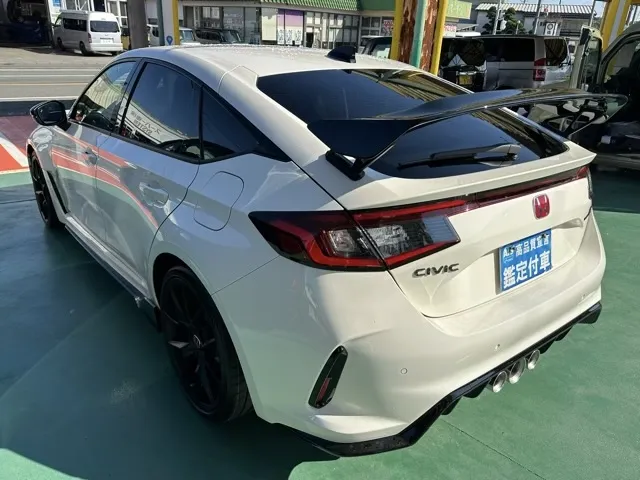 シビック(ホンダ)タイプR登録済未使用車 2