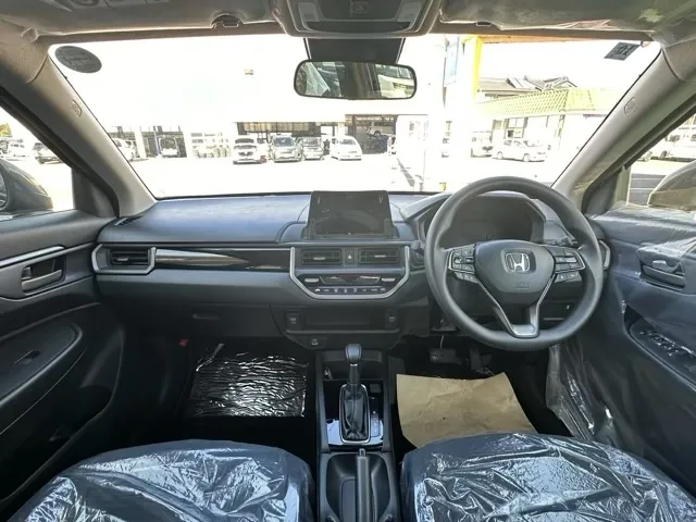 WR-V(ホンダ)X登録済未使用車 5