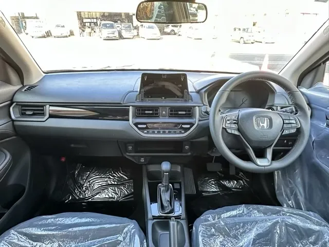 WR-V(ホンダ)Z登録済未使用車 6
