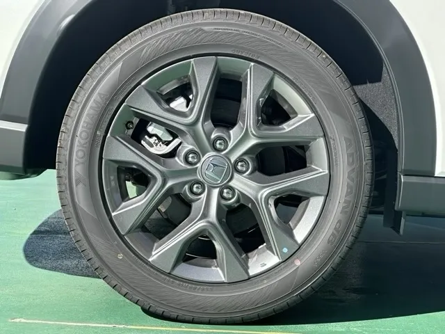 ZR-V(ホンダ)e：HEV X BSI 後退出庫サポートレス登録済未使用車 14