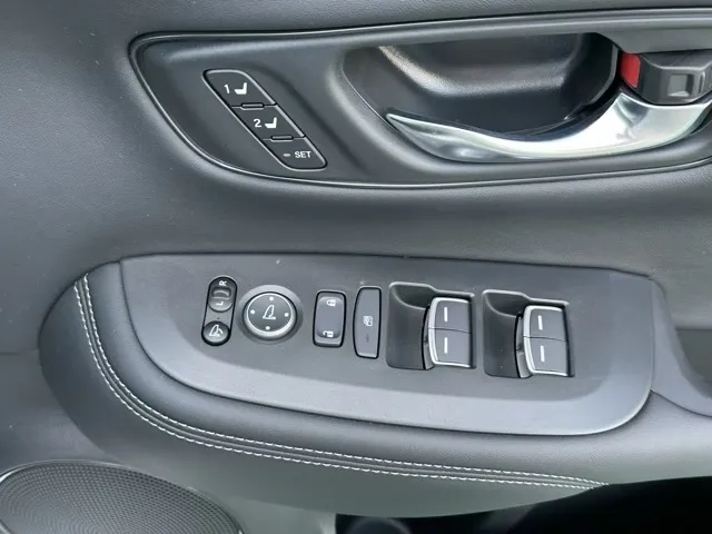 ZR-V(ホンダ)Z登録済未使用車 13