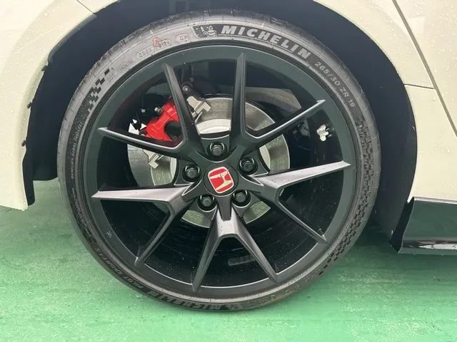 シビック(ホンダ)タイプR登録済未使用車 11