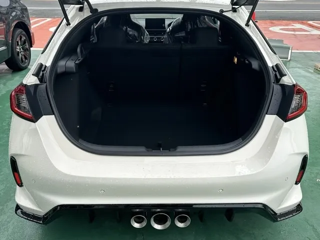 シビック(ホンダ)タイプR登録済未使用車 7