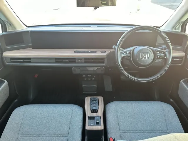 HONDAe(ホンダ)アドバンス中古車 5