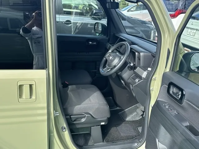 N-VAN(ホンダ)プラススタイルFUN AT中古車 14
