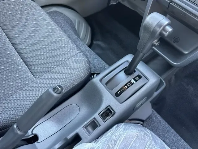 キャリートラック(スズキ)スーパーキャリイX 4WD AT届出済未使用車 10