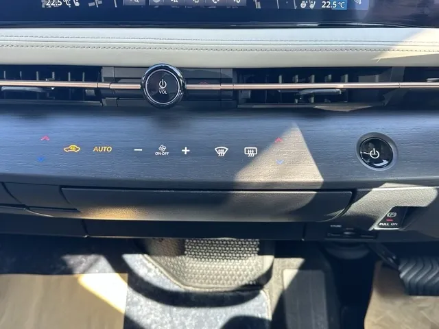 アリア(ニッサン)B6中古車 18