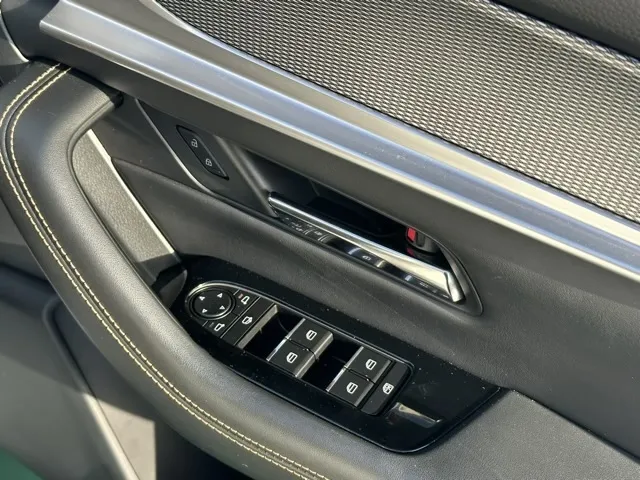 CX-60(マツダ)XD-ハイブリッド エクスクルーシブスポーツ 4WD中古車 15