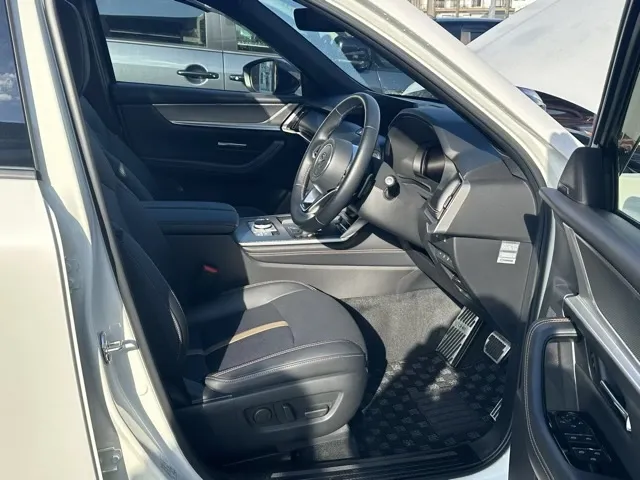 CX-60(マツダ)XD-ハイブリッド エクスクルーシブスポーツ 4WD中古車 16