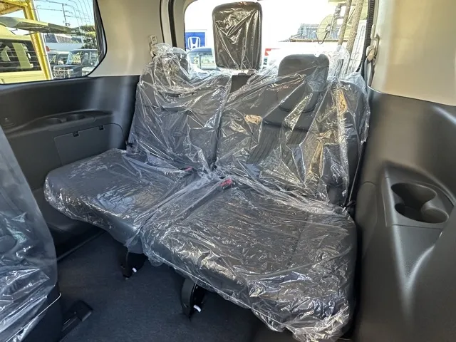 セレナ(ニッサン)eパワー オーテック アラウンドビューモニター 12.3ナビ登録済未使用車 5