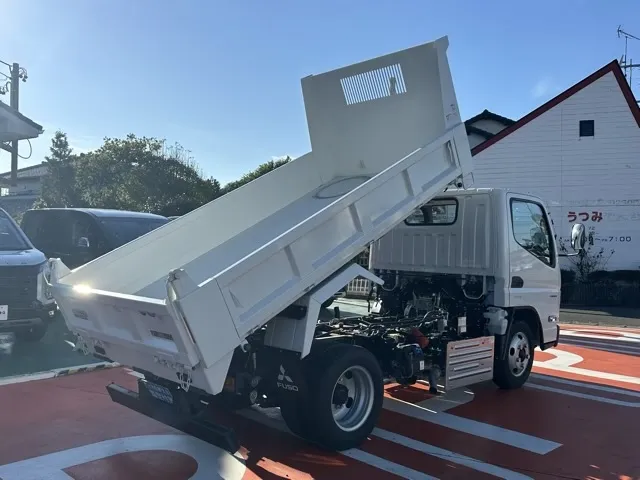 キャンター(三菱)３ｔ ローダースライドダンプ登録済未使用車 10