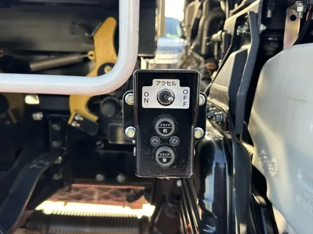キャンター(三菱)３ｔ ローダースライドダンプ登録済未使用車 11