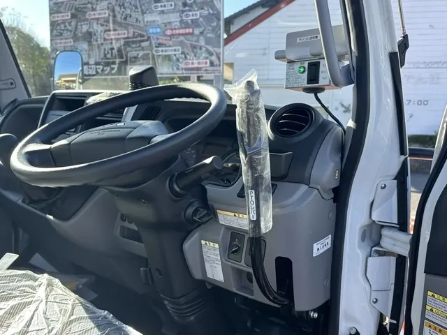 キャンター(三菱)３ｔ ローダースライドダンプ登録済未使用車 14