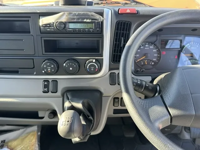キャンター(三菱)３ｔ ローダースライドダンプ登録済未使用車 16
