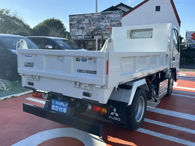 キャンター(三菱)３ｔ ローダースライドダンプ登録済未使用車 8