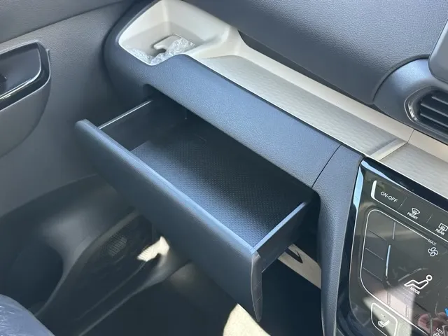 デリカミニ(三菱)Tプレミアム ４WD届出済未使用車 21