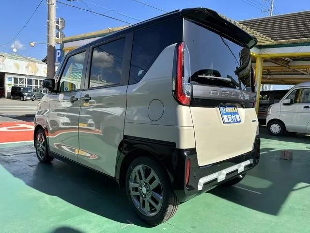 デリカミニ(三菱)Tプレミアム届出済未使用車 2