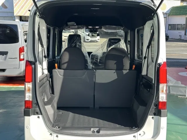 N-VAN(ホンダ)FUNターボ届出済未使用車 9