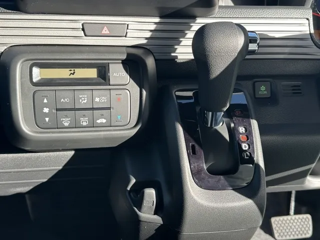 N-VAN(ホンダ)FUNターボ届出済未使用車 20