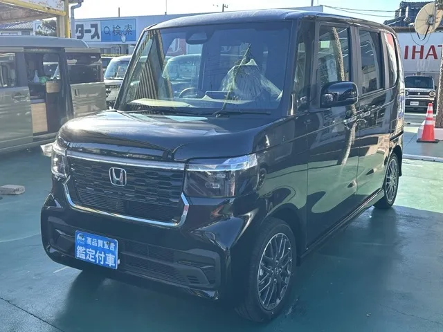 N-BOX(ホンダ)N-BOXカスタムターボ届出済未使用車 1