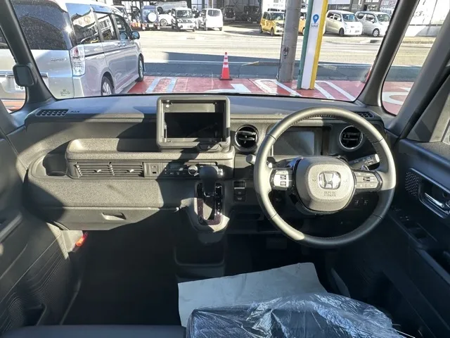 N-BOX(ホンダ)N-BOXカスタムターボ届出済未使用車 7