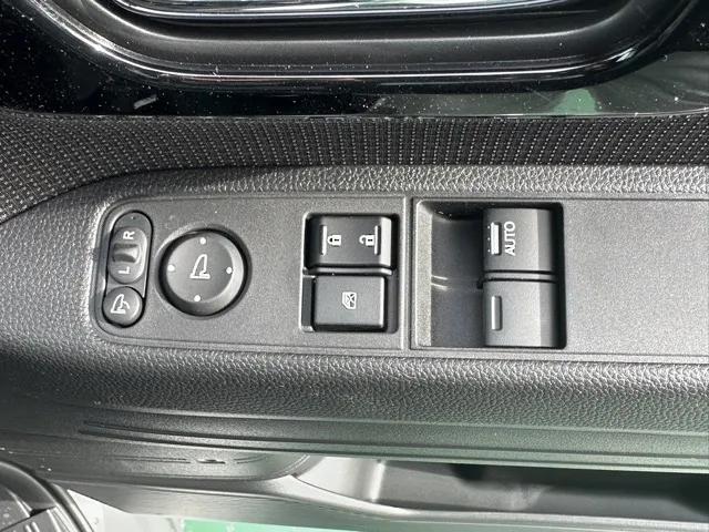 N-VAN(ホンダ)FUNターボ届出済未使用車 12