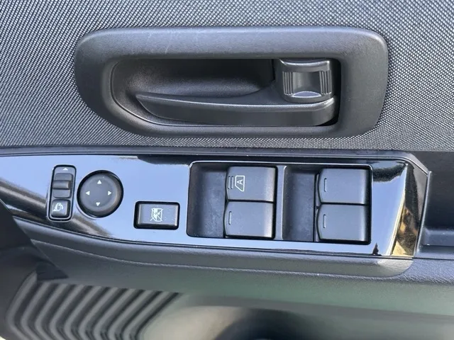 サクラ(ニッサン)X中古車 12