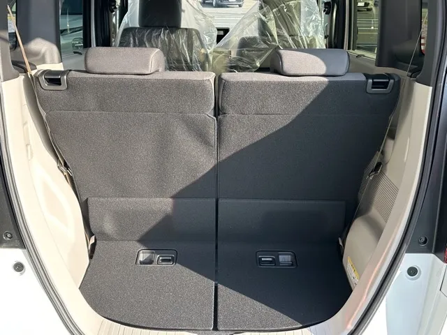 N-BOX(ホンダ)N-BOX コンフォートＰ届出済未使用車 10