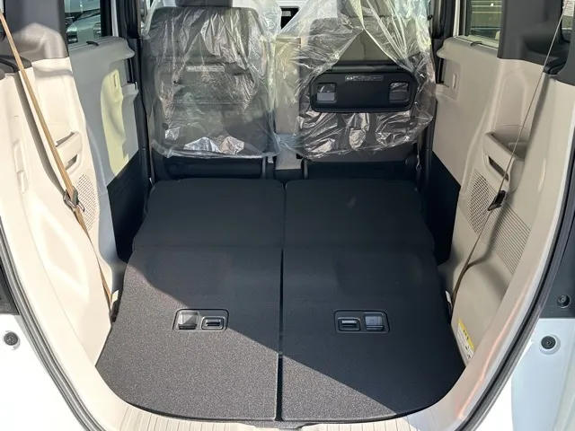 N-BOX(ホンダ)N-BOX コンフォートＰ届出済未使用車 11