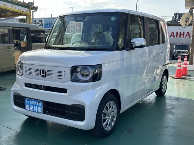N-BOX(ホンダ)N-BOX コンフォートＰ届出済未使用車 1