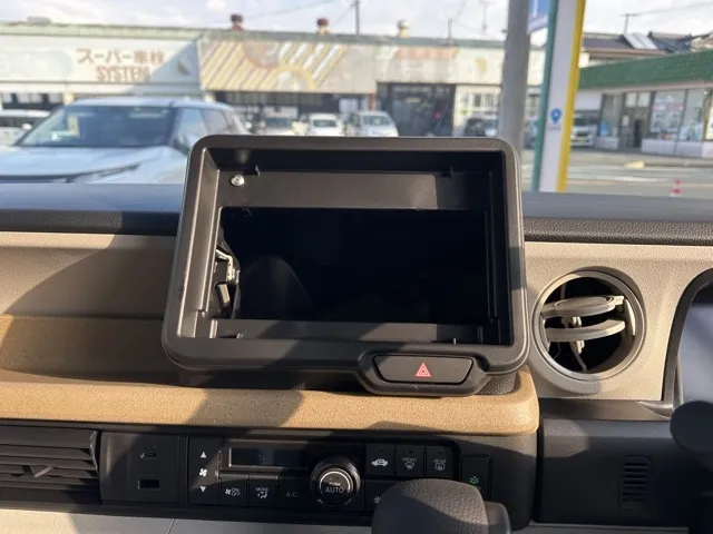N-BOX(ホンダ)N-BOX コンフォートＰ届出済未使用車 18