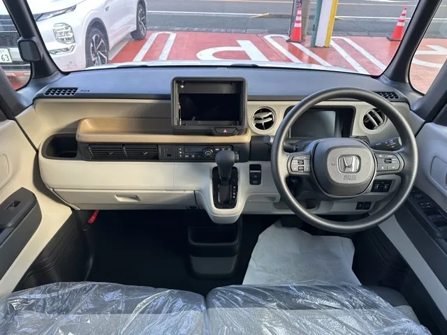 N-BOX(ホンダ)N-BOX コンフォートＰ届出済未使用車 7