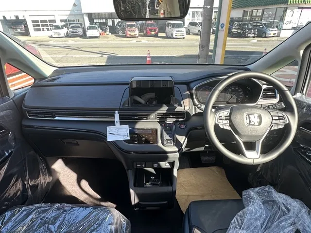 オデッセイ(ホンダ)e：HEV アブソルート EX登録済未使用車 9