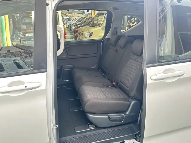 フリード(ホンダ)G登録済未使用車 4